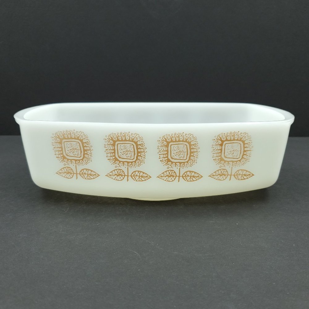 Federal Glass White Milk Glass Sunflower Casserole Baking Dish Loaf Pan NWOT